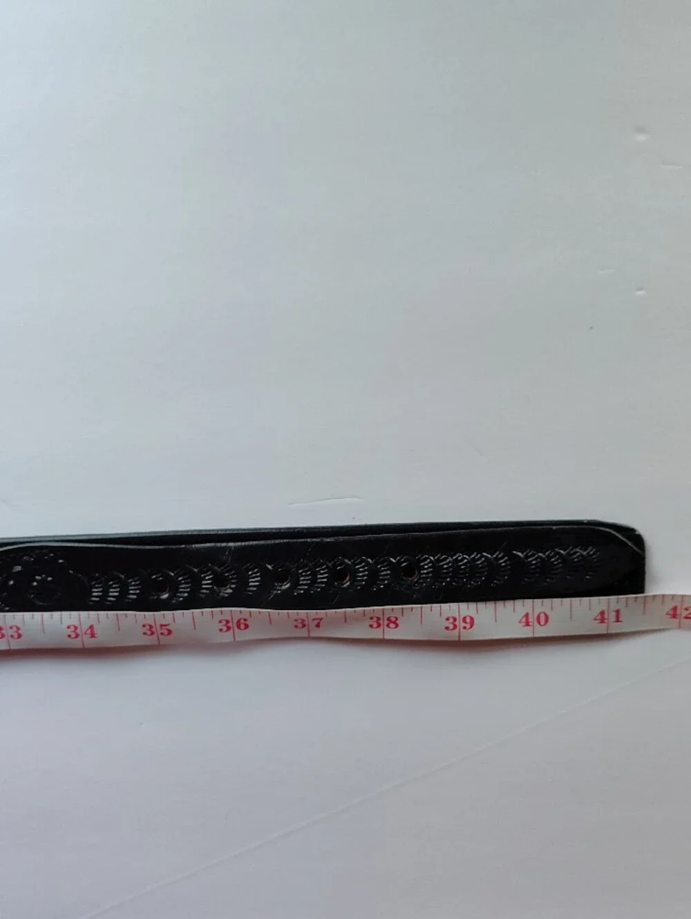 Women's Size L Unique Tooled Embossed Black Leather Belt No Buckle Unbranded WM